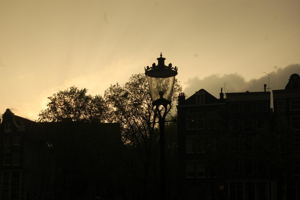 Amsterdam House Of Arts & Crafts Bed & Breakfast Exterior photo